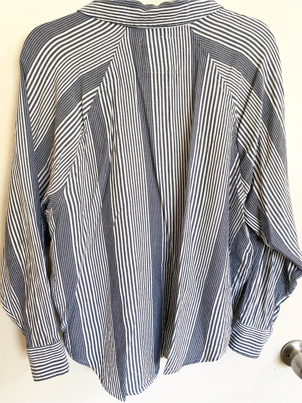 SO Navy and White Vertical Stripe Button-Up Long Sleeve Collared Shirt, Large - Picture 3 of 7